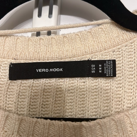 Vera Moda Iddle Short Sleeves Striped Knit Sweater - Picture 3 of 4
